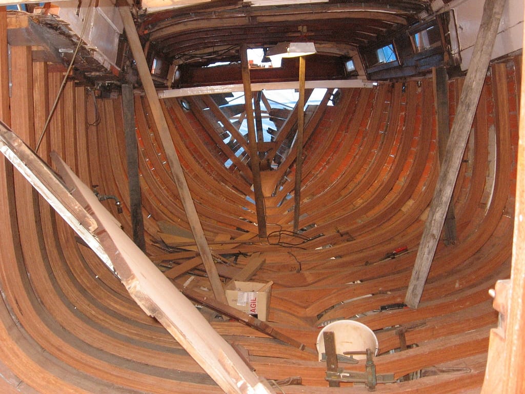 Restoration of a wooden boat