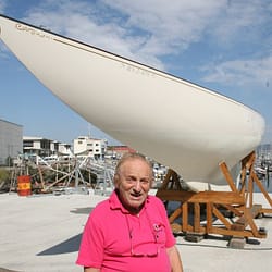 Foto de Alfredo Lagos en el Faro de Vigo, en su querido Astillero
