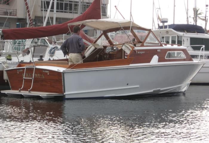 Lagos L70 wooden motor boat