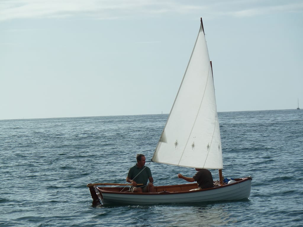 Santa Marta 13 navegando en Bayona