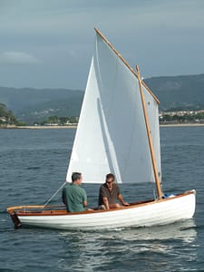 Santa Marta 13 navegando en Bayona