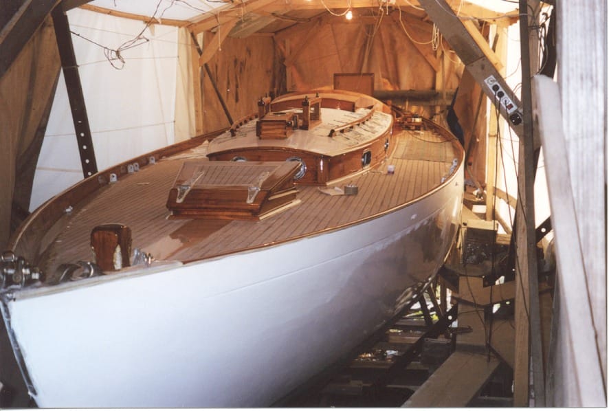 Restoration of the decks on PINGÜINO